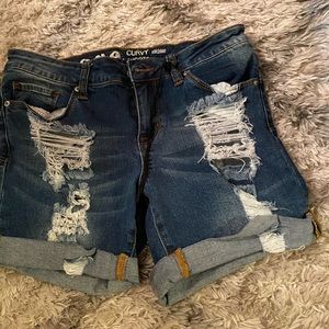 Destructed shorts